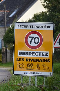 Panneau de sécurité routière 70 km